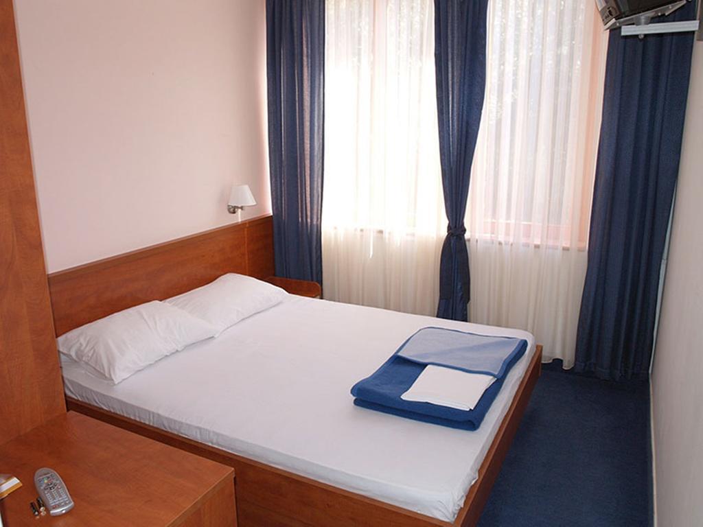 Liberty Hotel Novalja Ngoại thất bức ảnh