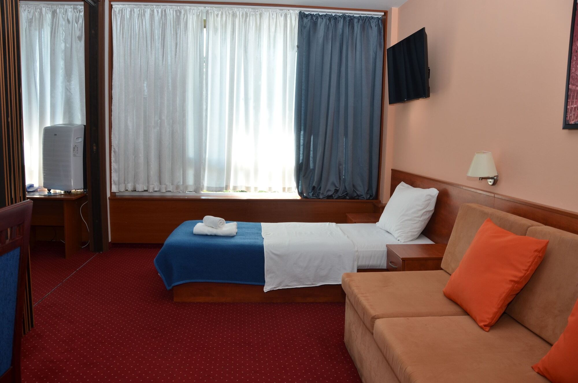 Liberty Hotel Novalja Ngoại thất bức ảnh